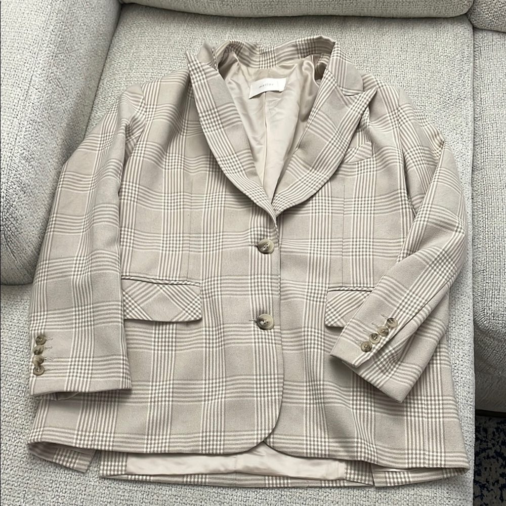 Mellow Plaid Blazer with Button Details